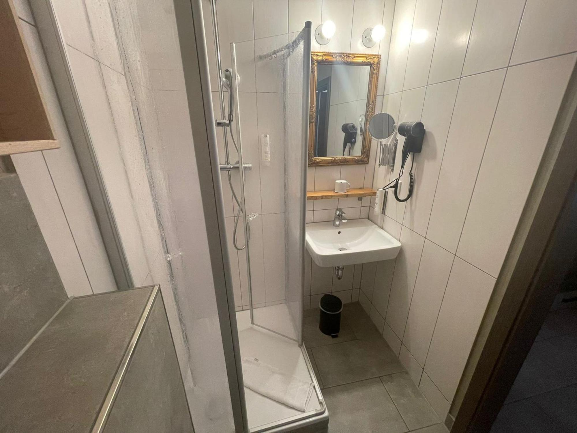 Zentrales Kobytinyhaus City Apartment Herford,Wlan,Parkplatz מראה חיצוני תמונה